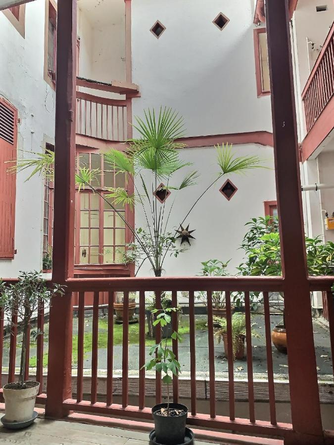 شقة Wonderhost, Superbes Volumes Et Charme De L'Ancien بو المظهر الخارجي الصورة